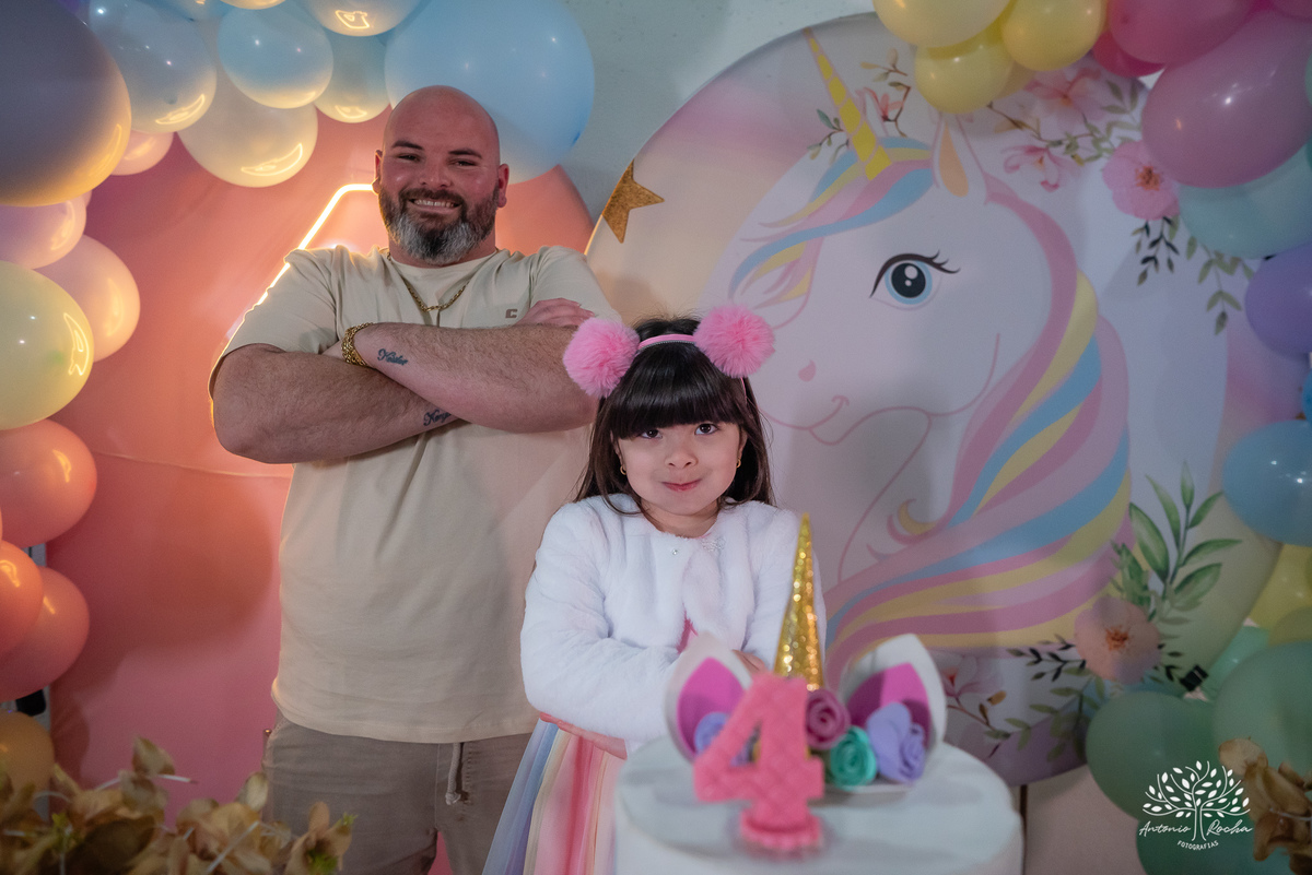 aniversário infantil - 4 anos - Maria Eduarda - Madu - festa temática - unicórnio - fotografia infantil - espontaneidade - alegria - infância feliz - fotógrafo profissional - Amâncio Jorge - brinquedos - algodão doce – Antonio Rocha Fotografias - Pelotas