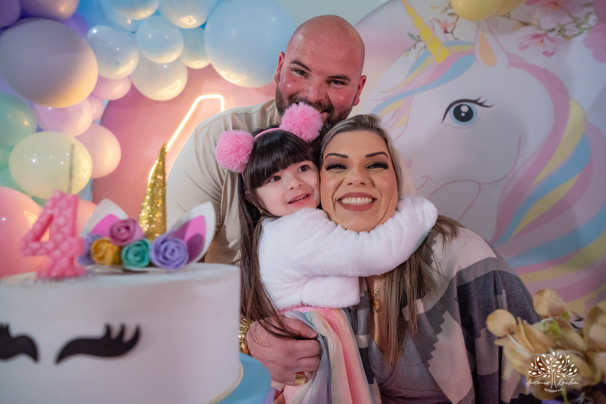 aniversário infantil - 4 anos - Maria Eduarda - Madu - festa temática - unicórnio - fotografia infantil - espontaneidade - alegria - infância feliz - fotógrafo profissional - Amâncio Jorge - brinquedos - algodão doce – Antonio Rocha Fotografias - Pelotas
