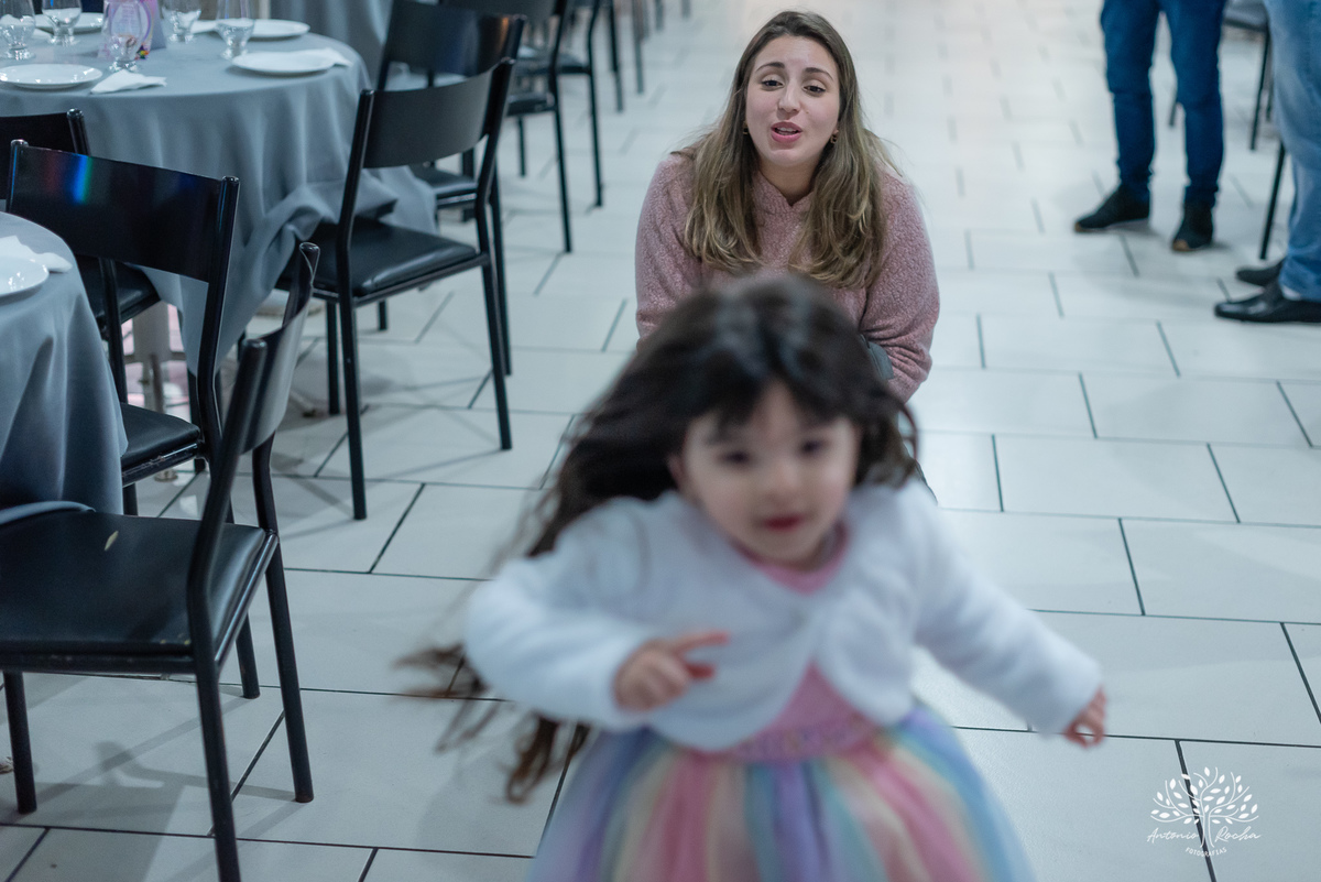 aniversário infantil - 4 anos - Maria Eduarda - Madu - festa temática - unicórnio - fotografia infantil - espontaneidade - alegria - infância feliz - fotógrafo profissional - Amâncio Jorge - brinquedos - algodão doce – Antonio Rocha Fotografias - Pelotas