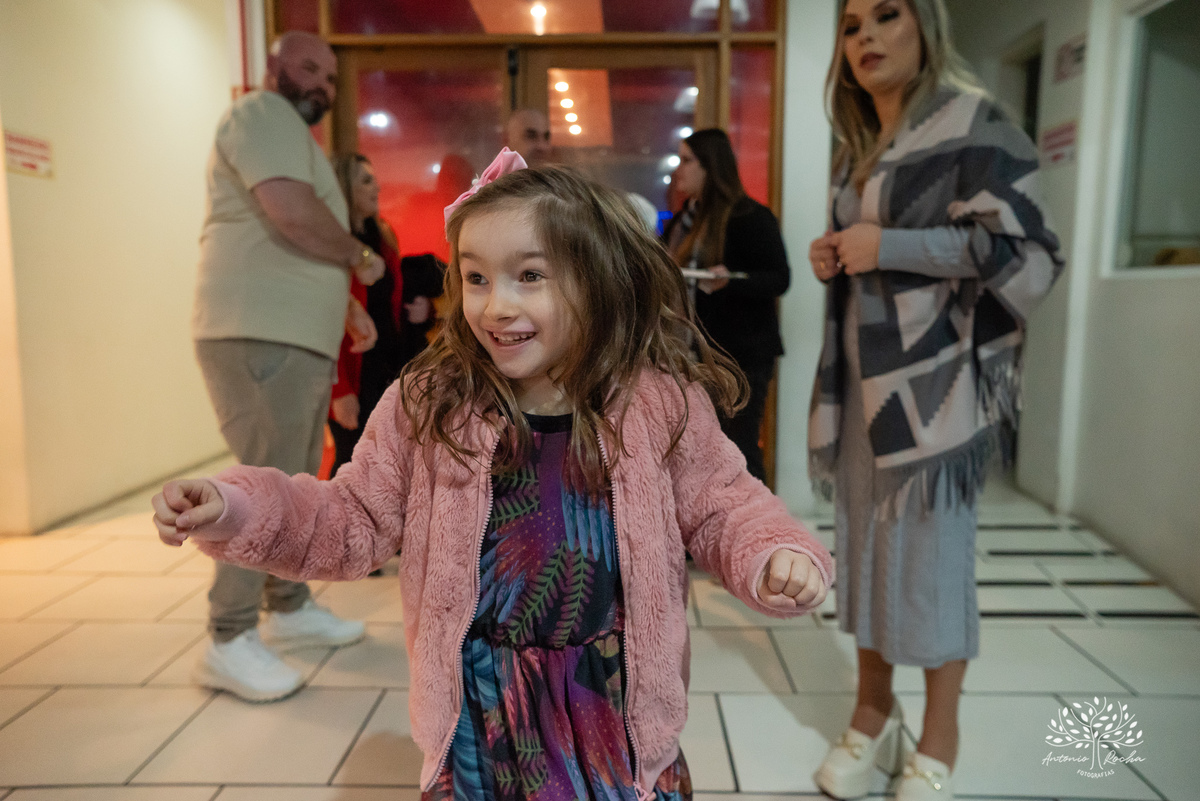 aniversário infantil - 4 anos - Maria Eduarda - Madu - festa temática - unicórnio - fotografia infantil - espontaneidade - alegria - infância feliz - fotógrafo profissional - Amâncio Jorge - brinquedos - algodão doce – Antonio Rocha Fotografias - Pelotas