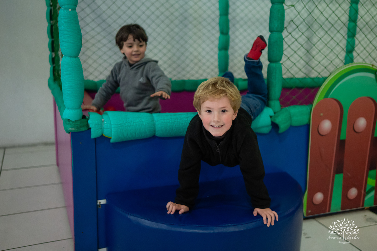 aniversário infantil - 4 anos - Maria Eduarda - Madu - festa temática - unicórnio - fotografia infantil - espontaneidade - alegria - infância feliz - fotógrafo profissional - Amâncio Jorge - brinquedos - algodão doce – Antonio Rocha Fotografias - Pelotas