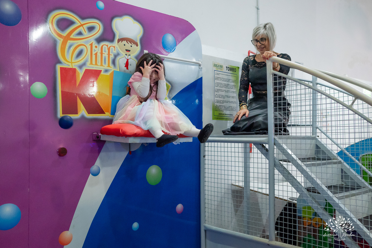 aniversário infantil - 4 anos - Maria Eduarda - Madu - festa temática - unicórnio - fotografia infantil - espontaneidade - alegria - infância feliz - fotógrafo profissional - Amâncio Jorge - brinquedos - algodão doce – Antonio Rocha Fotografias - Pelotas