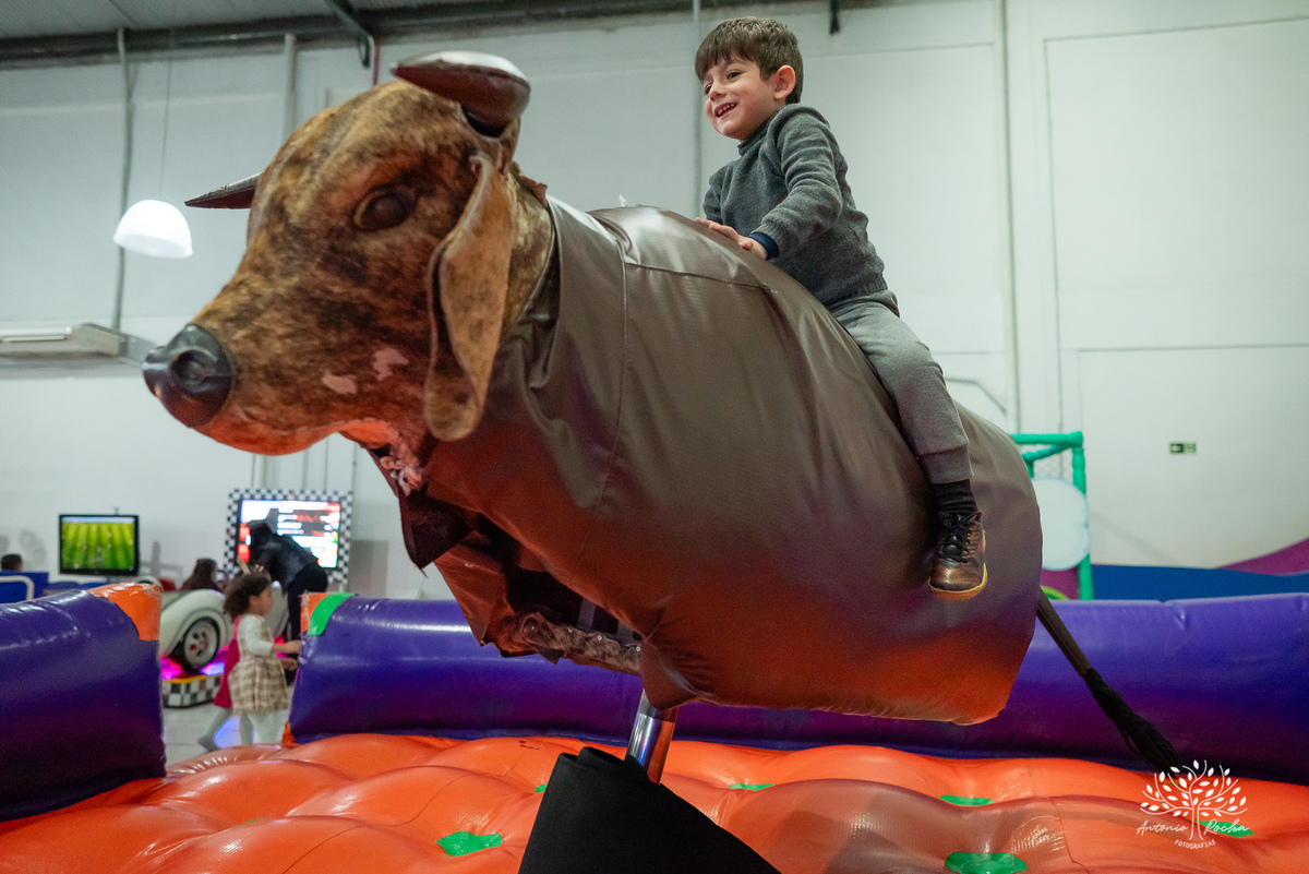 aniversário infantil - 4 anos - Maria Eduarda - Madu - festa temática - unicórnio - fotografia infantil - espontaneidade - alegria - infância feliz - fotógrafo profissional - Amâncio Jorge - brinquedos - algodão doce – Antonio Rocha Fotografias - Pelotas