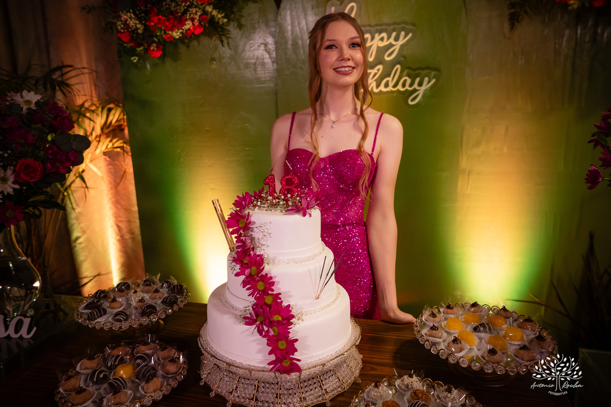 comemoração - aniversário de 18 anos - Luisa - - fotos externas - dança com pai - momento especial - amigos e familiares - Antonio Rocha Fotografias - fotografia de evento - ensaio fotográfico - magia 15 anos - registro fotográfico – Pelotas - Corrientes