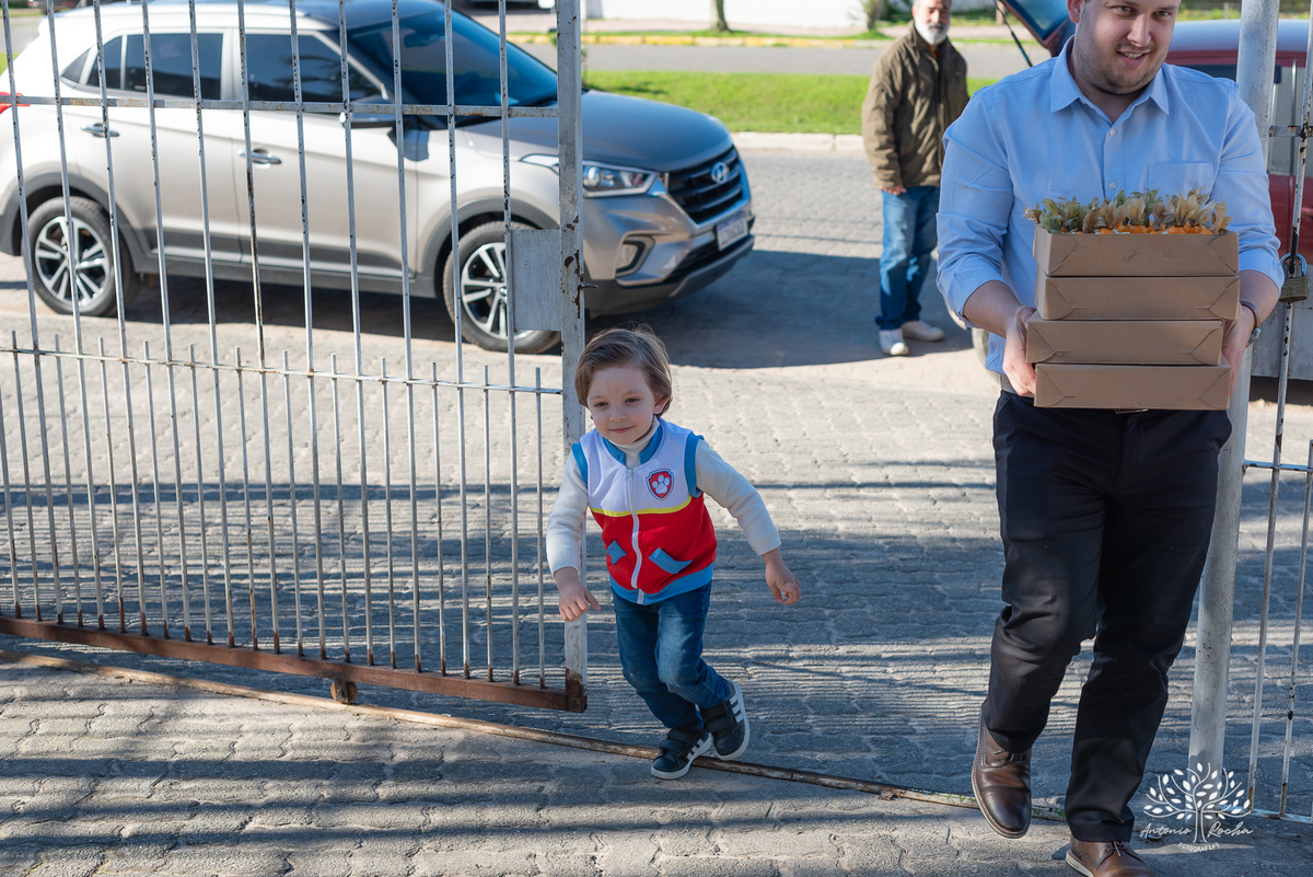 fotografia - aniversário infantil - Luiz Gabriel - 4 anos - festa infantil - Patrulha Canina - fotos espontâneas - fotógrafo profissional - Antonio Rocha Fotografias  - família - momentos especiais - fotografia premiada - fotos de aniversário - Pelotas