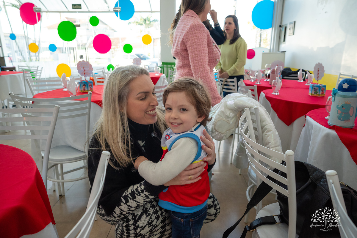 fotografia - aniversário infantil - Luiz Gabriel - 4 anos - festa infantil - Patrulha Canina - fotos espontâneas - fotógrafo profissional - Antonio Rocha Fotografias  - família - momentos especiais - fotografia premiada - fotos de aniversário - Pelotas