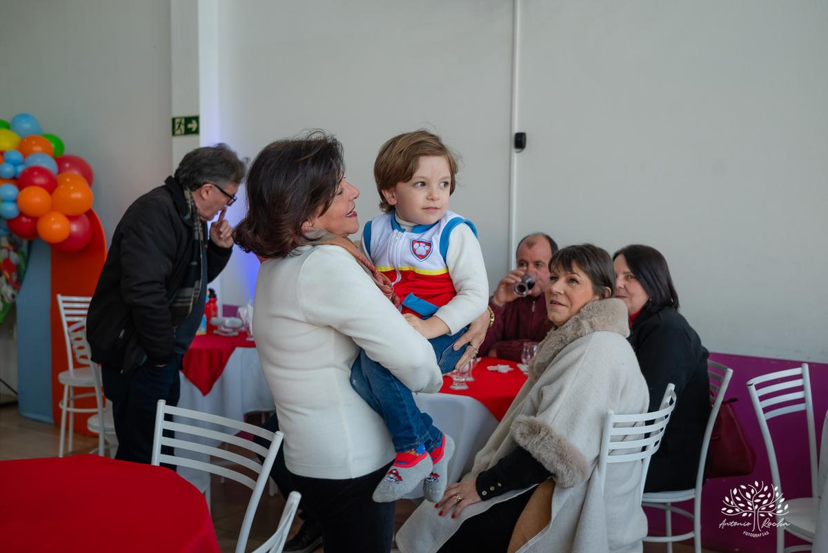 fotografia - aniversário infantil - Luiz Gabriel - 4 anos - festa infantil - Patrulha Canina - fotos espontâneas - fotógrafo profissional - Antonio Rocha Fotografias  - família - momentos especiais - fotografia premiada - fotos de aniversário - Pelotas