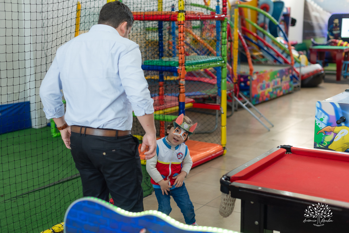 fotografia - aniversário infantil - Luiz Gabriel - 4 anos - festa infantil - Patrulha Canina - fotos espontâneas - fotógrafo profissional - Antonio Rocha Fotografias  - família - momentos especiais - fotografia premiada - fotos de aniversário - Pelotas
