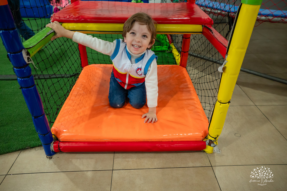 fotografia - aniversário infantil - Luiz Gabriel - 4 anos - festa infantil - Patrulha Canina - fotos espontâneas - fotógrafo profissional - Antonio Rocha Fotografias  - família - momentos especiais - fotografia premiada - fotos de aniversário - Pelotas