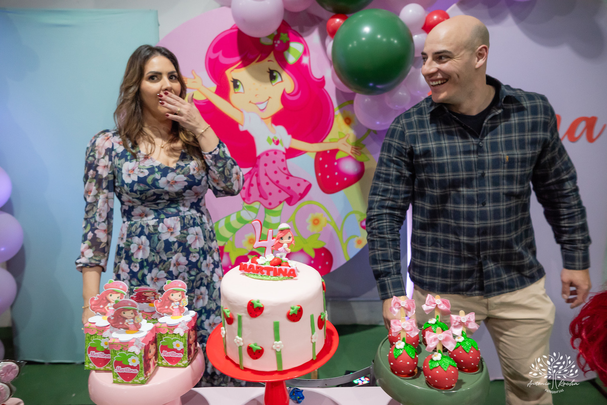 Martina - infância - festa de 4 anos - espontaneidade - brincadeiras - fotografia infantil - celebração em família - fotografias de aniversário - registro fotográfico - Antonio Rocha Fotografias – Pelotas – cassia noble festas - Kopereck