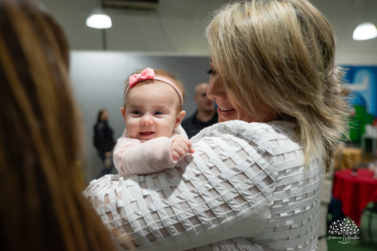 Martina - infância - festa de 4 anos - espontaneidade - brincadeiras - fotografia infantil - celebração em família - fotografias de aniversário - registro fotográfico - Antonio Rocha Fotografias – Pelotas – cassia noble festas - Kopereck