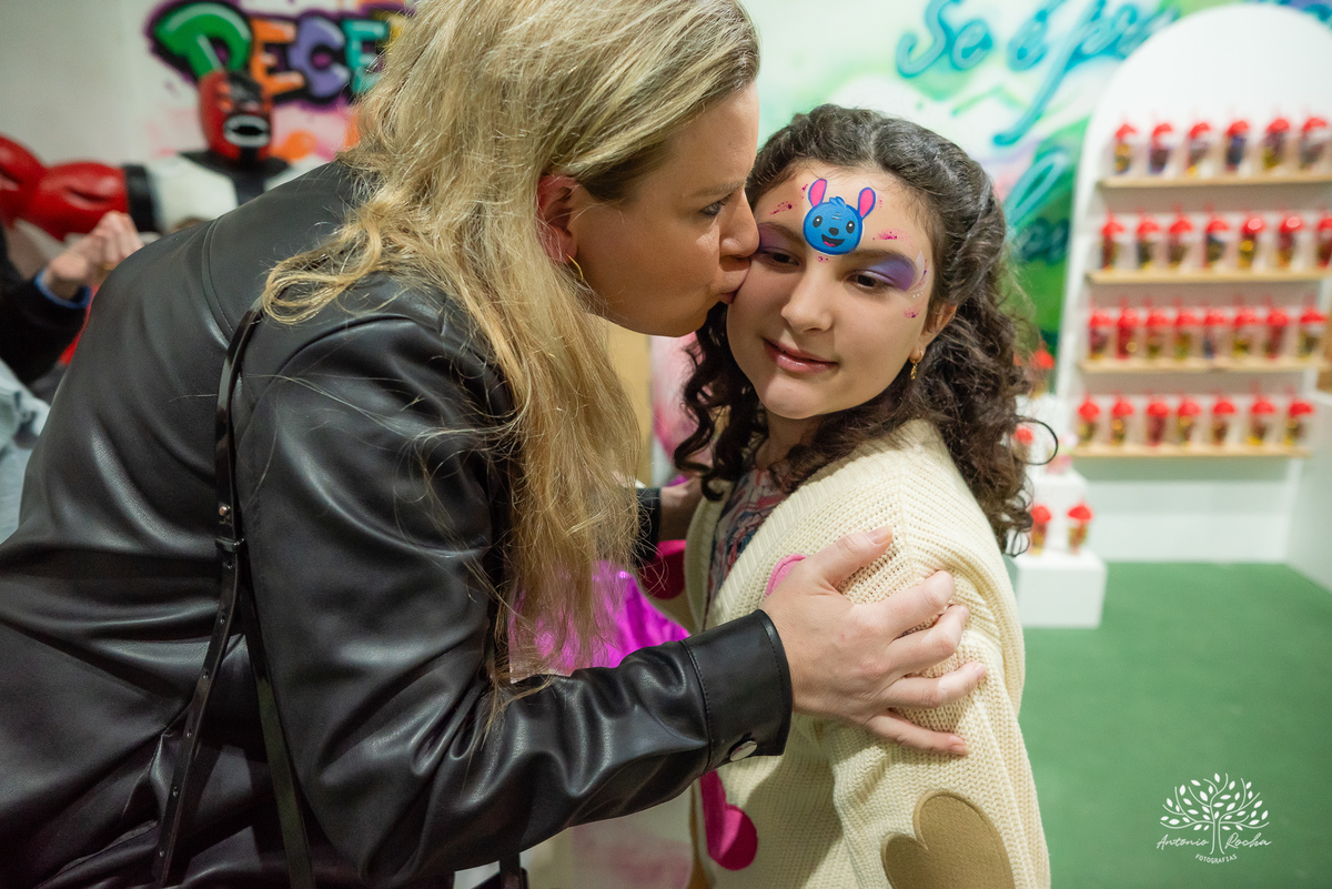 Martina - infância - festa de 4 anos - espontaneidade - brincadeiras - fotografia infantil - celebração em família - fotografias de aniversário - registro fotográfico - Antonio Rocha Fotografias – Pelotas – cassia noble festas - Kopereck