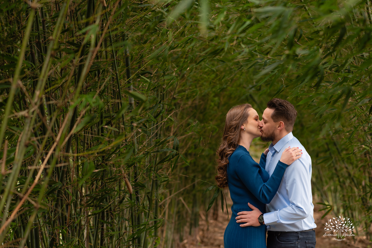 ensaio pré-wedding - Michelli e Pedro - fotografia de casal - amor e conexão - ensaio fotográfico ao entardecer - fotografia de casamento - sintonia do casal - fotógrafos de casamento - ensaio romântico - Pelotas – Antonio Rocha Fotografias