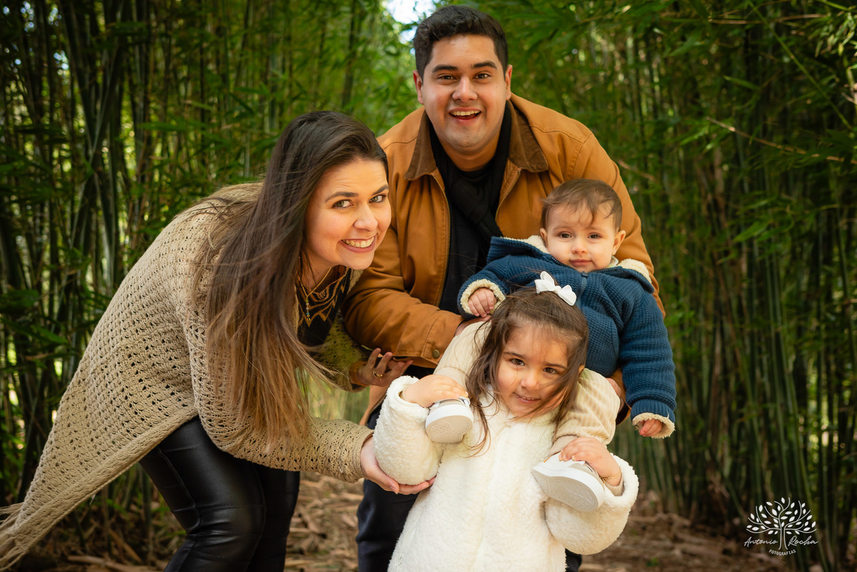 fotografia infantil -ensaio de família - aniversário de um ano - fotos ao ar livre - ensaio de gestante - fotografia de irmãos - registros de infância - fotografia de bebê - Antonio Rocha Fotografias- ensaio fotográfico - Pelotas