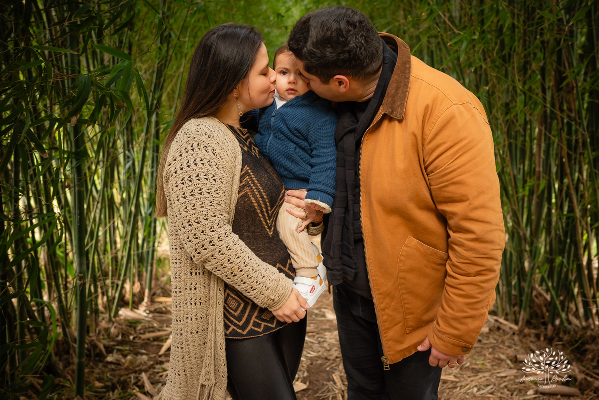 fotografia infantil -ensaio de família - aniversário de um ano - fotos ao ar livre - ensaio de gestante - fotografia de irmãos - registros de infância - fotografia de bebê - Antonio Rocha Fotografias- ensaio fotográfico - Pelotas