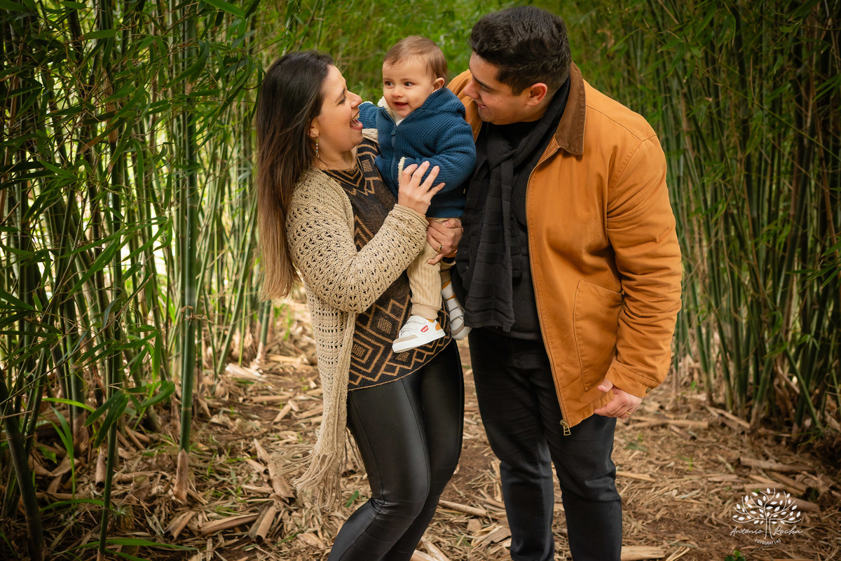 fotografia infantil -ensaio de família - aniversário de um ano - fotos ao ar livre - ensaio de gestante - fotografia de irmãos - registros de infância - fotografia de bebê - Antonio Rocha Fotografias- ensaio fotográfico - Pelotas