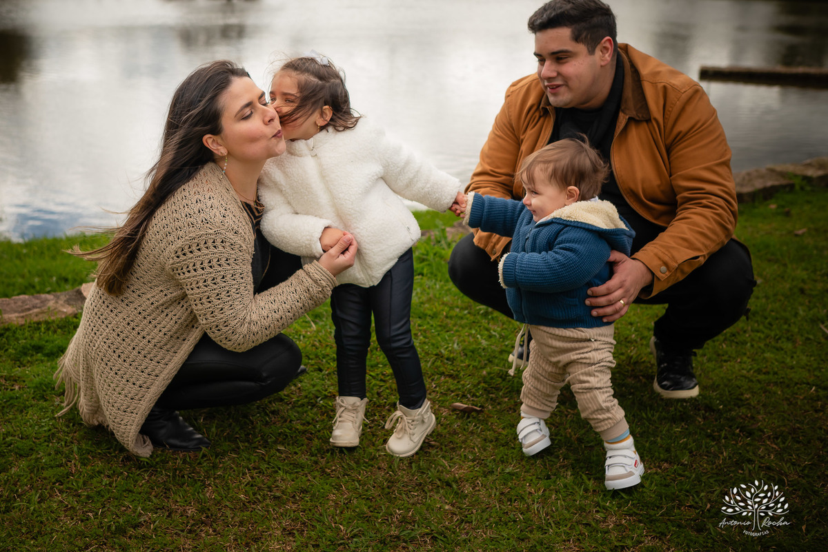 fotografia infantil -ensaio de família - aniversário de um ano - fotos ao ar livre - ensaio de gestante - fotografia de irmãos - registros de infância - fotografia de bebê - Antonio Rocha Fotografias- ensaio fotográfico - Pelotas