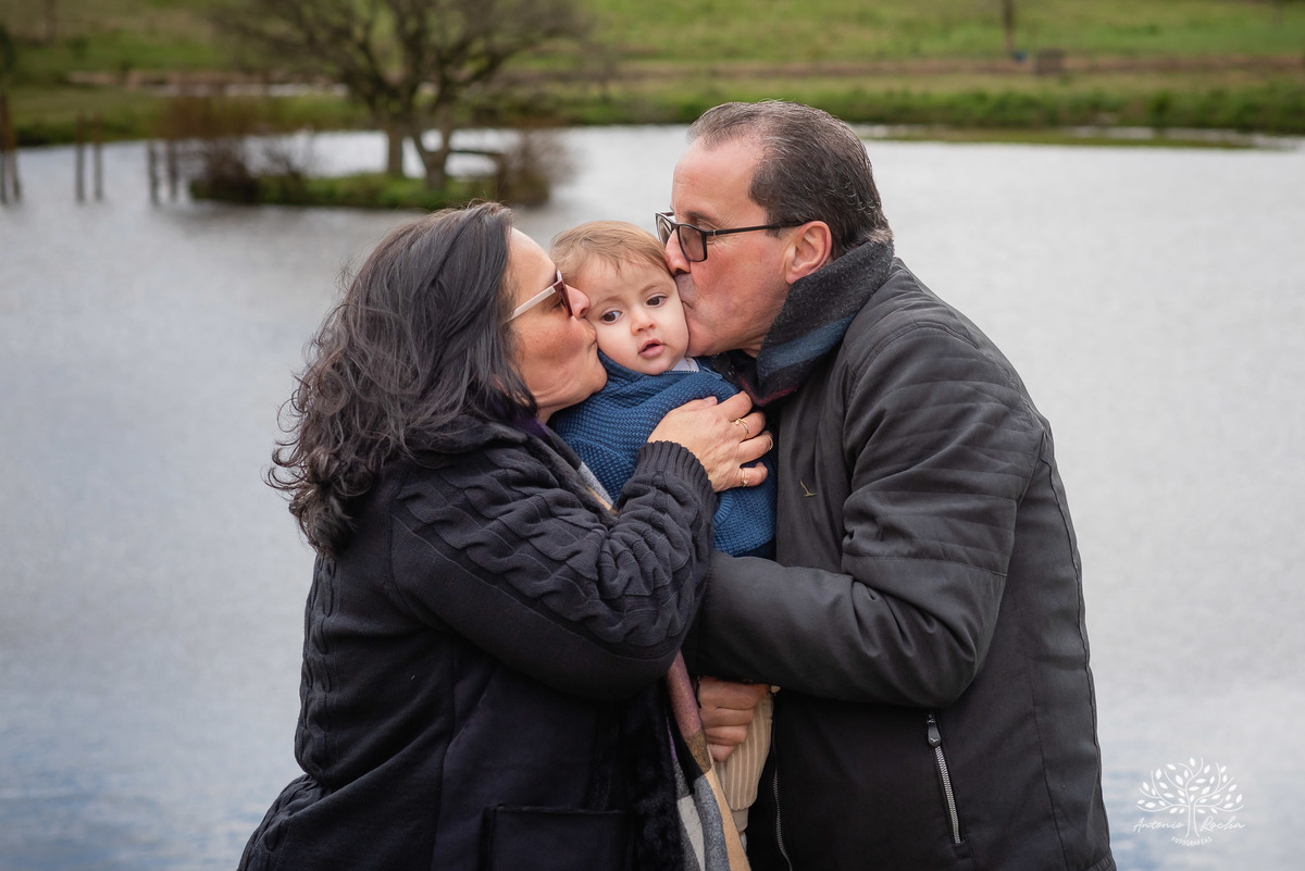 fotografia infantil -ensaio de família - aniversário de um ano - fotos ao ar livre - ensaio de gestante - fotografia de irmãos - registros de infância - fotografia de bebê - Antonio Rocha Fotografias- ensaio fotográfico - Pelotas