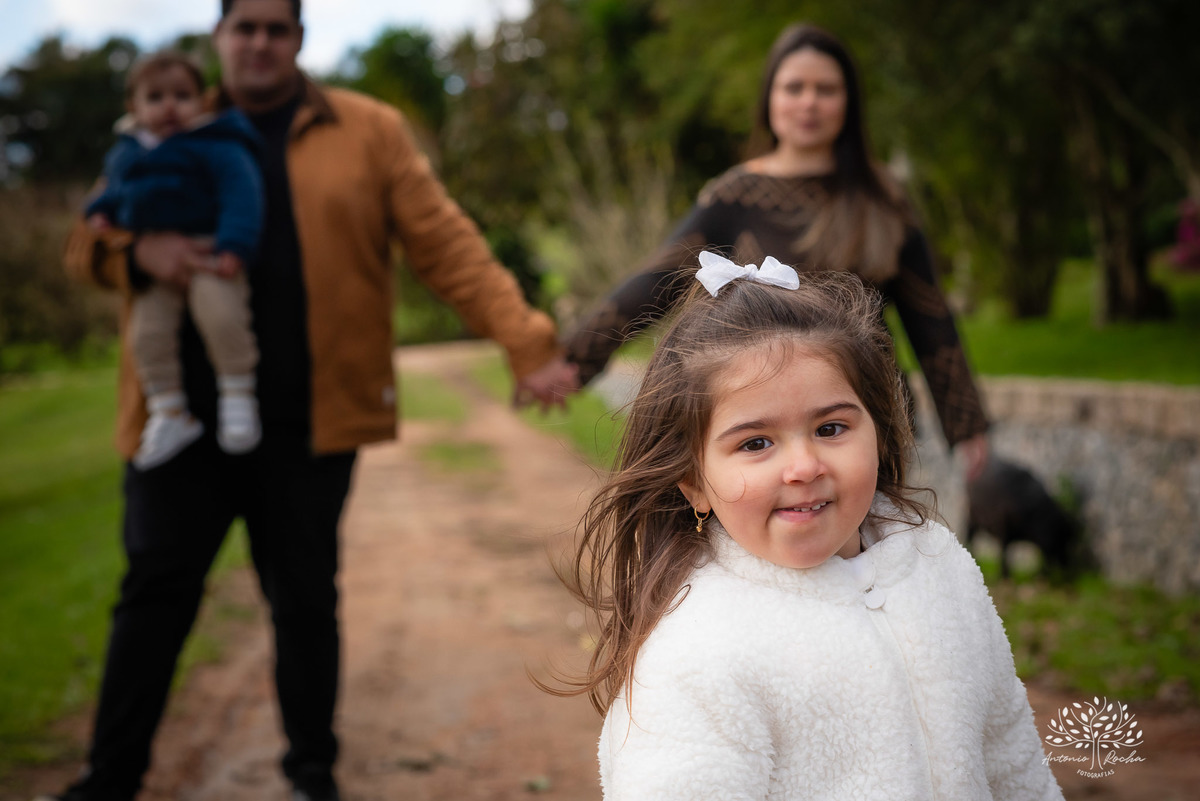 fotografia infantil -ensaio de família - aniversário de um ano - fotos ao ar livre - ensaio de gestante - fotografia de irmãos - registros de infância - fotografia de bebê - Antonio Rocha Fotografias- ensaio fotográfico - Pelotas