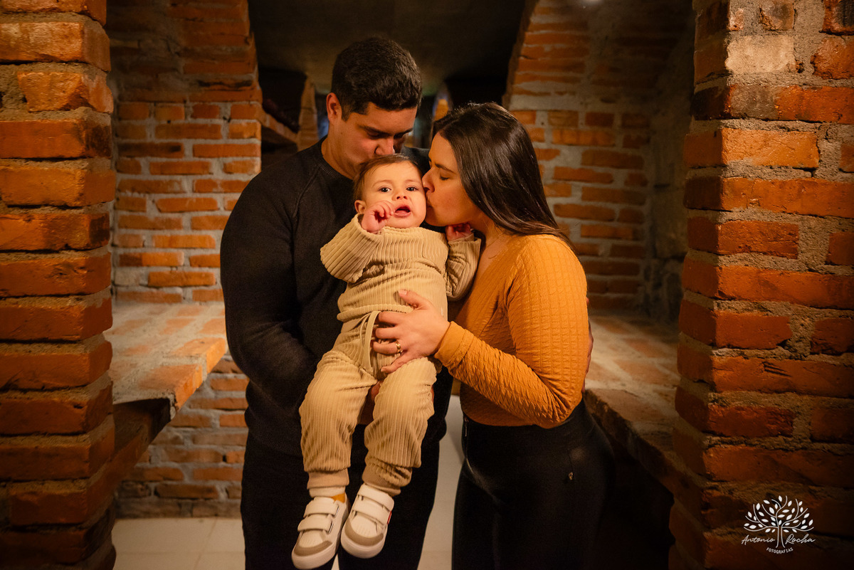 fotografia infantil -ensaio de família - aniversário de um ano - fotos ao ar livre - ensaio de gestante - fotografia de irmãos - registros de infância - fotografia de bebê - Antonio Rocha Fotografias- ensaio fotográfico - Pelotas