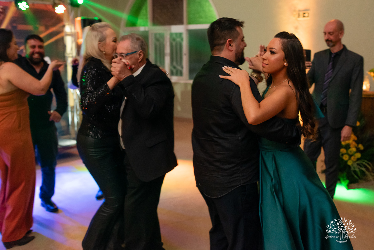 recepção de formatura - formatura em Psicologia - celebração de formatura - nova fase profissional - making of de formatura – formatura - Antonio Rocha Fotografias - registros fotográficos - lembranças de formatura - fotografia de eventos - Pelotas