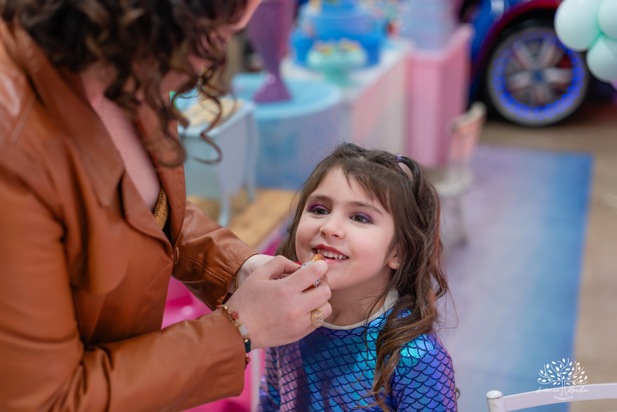 aniversário infantil - fotografia de aniversário - Maitê 6 anos - festa fundo do mar - fotógrafo infantil - decoração temática - festa de criança - fotografia profissional - Antonio Rocha Fotografias - irmãos e carinho - festa infantil - Pelotas