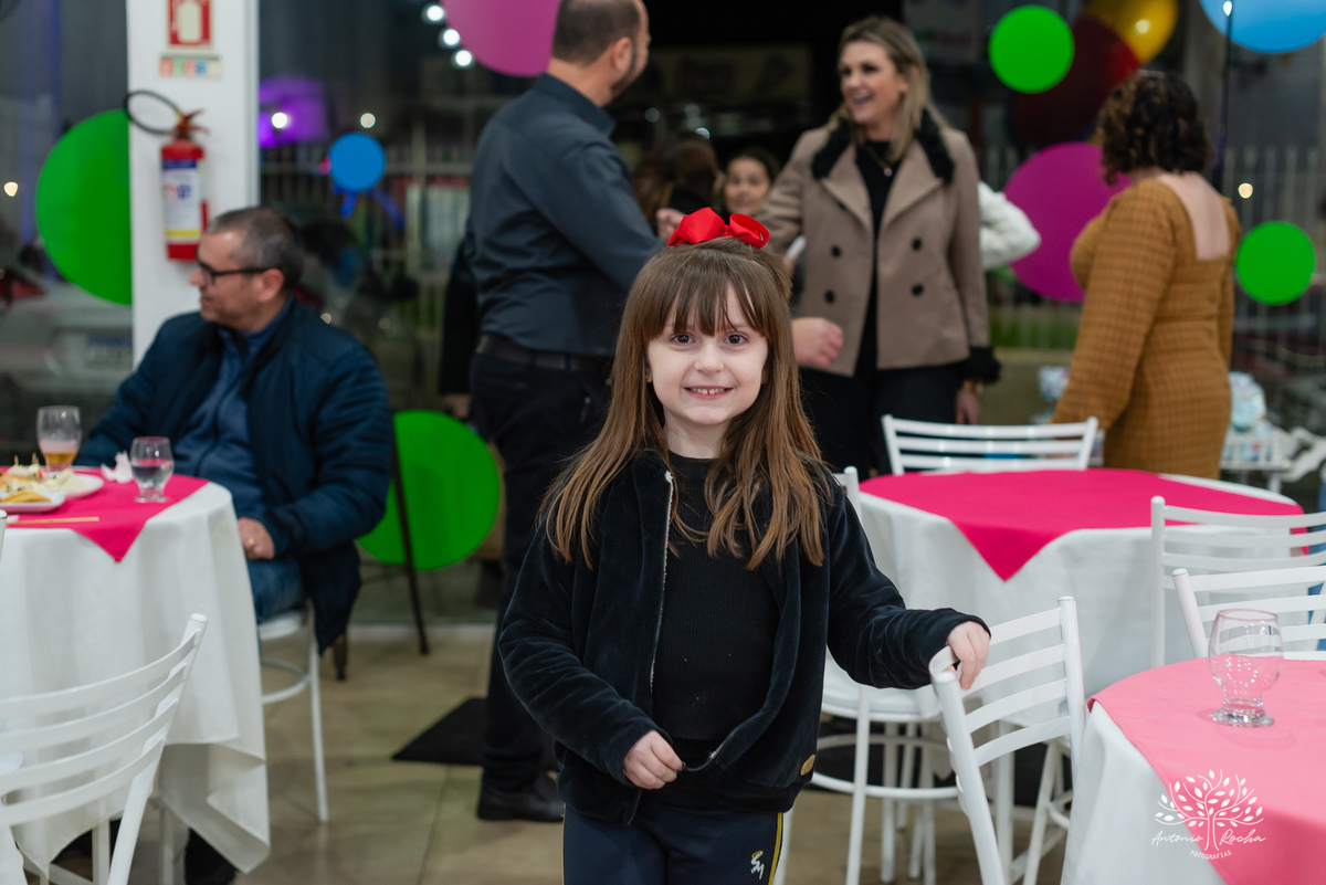 aniversário infantil - fotografia de aniversário - Maitê 6 anos - festa fundo do mar - fotógrafo infantil - decoração temática - festa de criança - fotografia profissional - Antonio Rocha Fotografias - irmãos e carinho - festa infantil - Pelotas