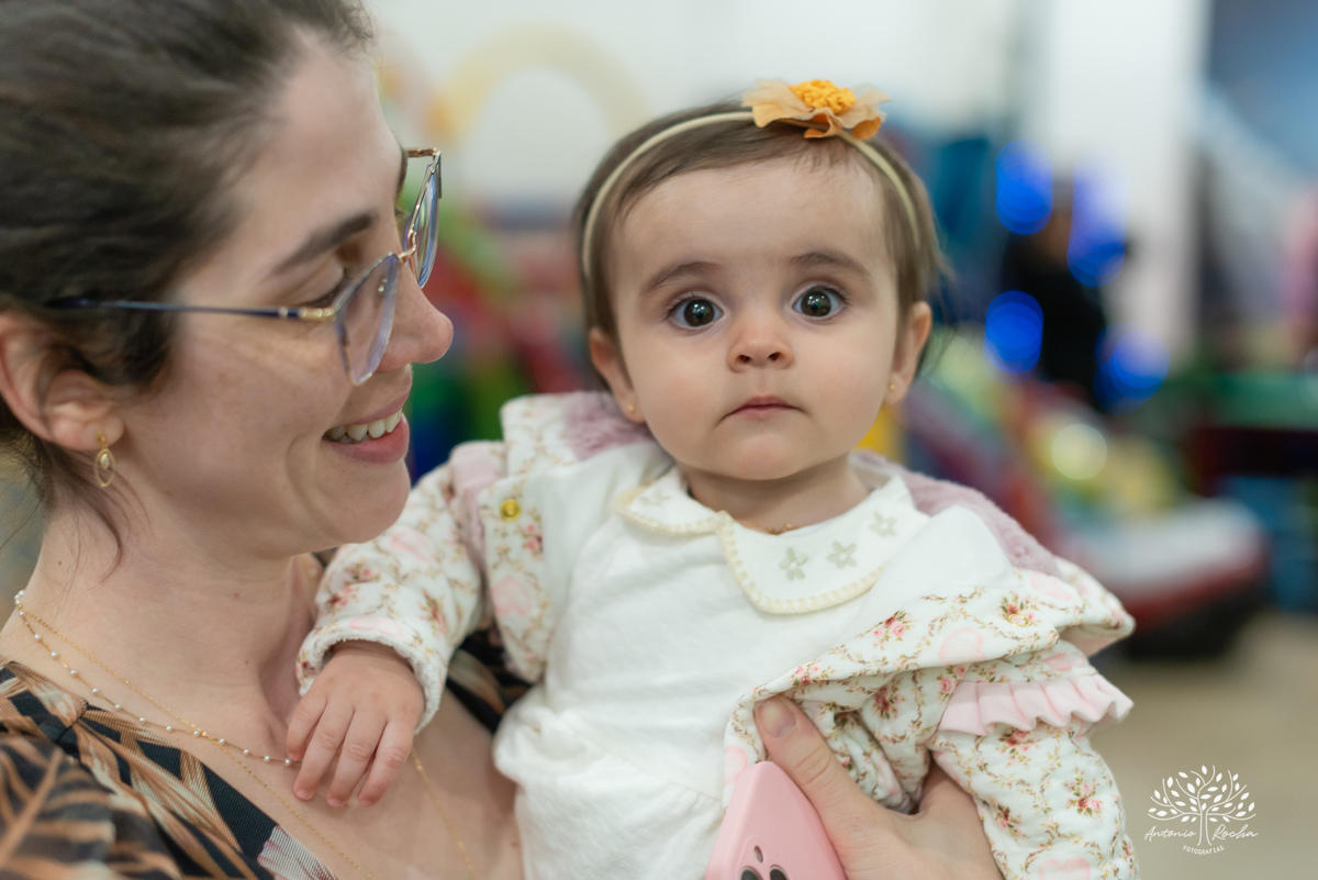 aniversário infantil - fotografia de aniversário - Maitê 6 anos - festa fundo do mar - fotógrafo infantil - decoração temática - festa de criança - fotografia profissional - Antonio Rocha Fotografias - irmãos e carinho - festa infantil - Pelotas