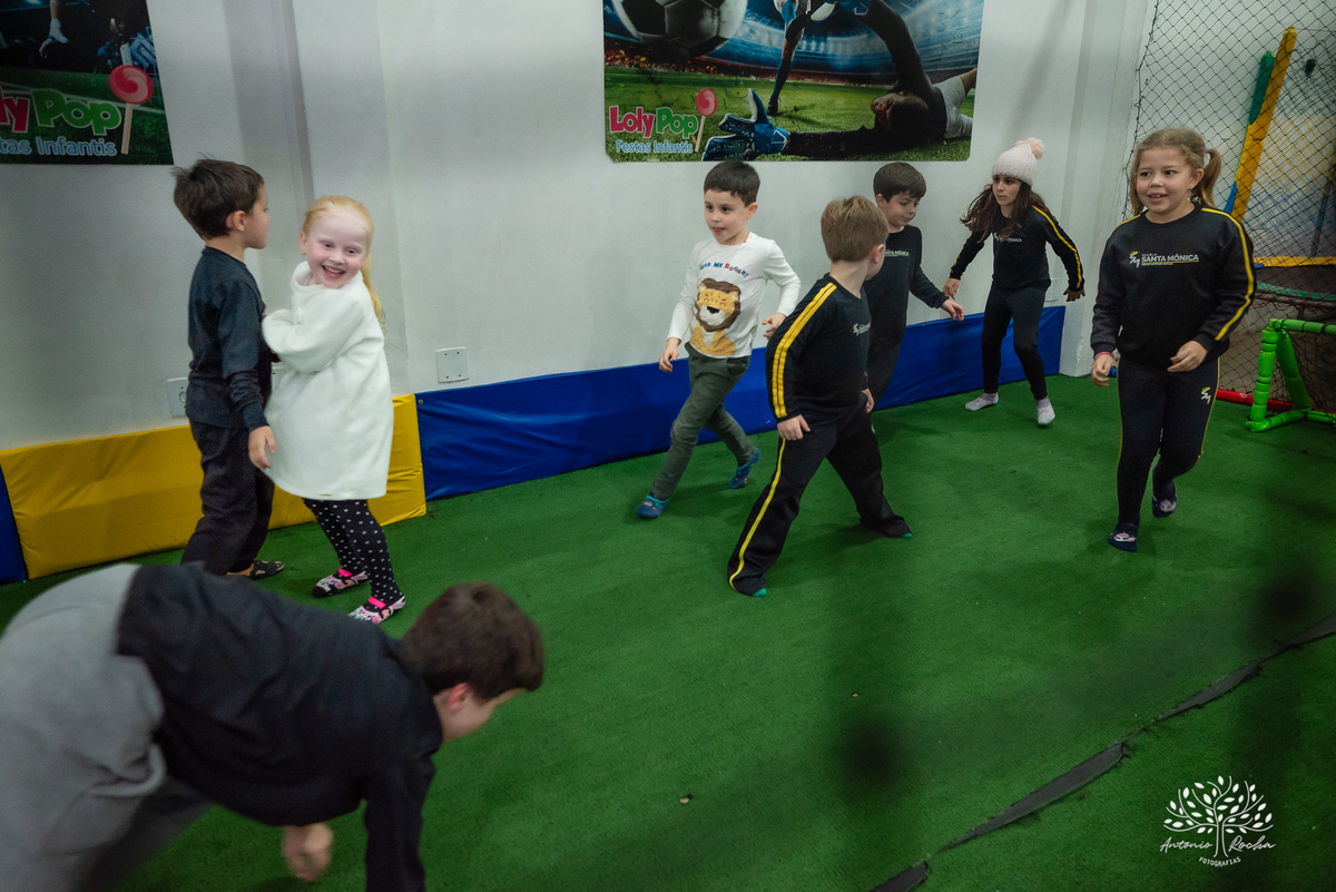 aniversário infantil - fotografia de aniversário - Maitê 6 anos - festa fundo do mar - fotógrafo infantil - decoração temática - festa de criança - fotografia profissional - Antonio Rocha Fotografias - irmãos e carinho - festa infantil - Pelotas