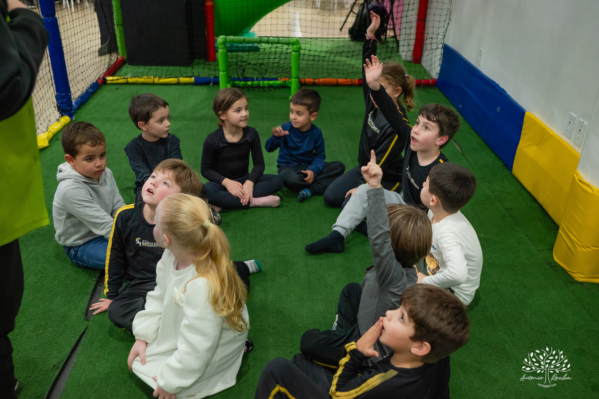 aniversário infantil - fotografia de aniversário - Maitê 6 anos - festa fundo do mar - fotógrafo infantil - decoração temática - festa de criança - fotografia profissional - Antonio Rocha Fotografias - irmãos e carinho - festa infantil - Pelotas