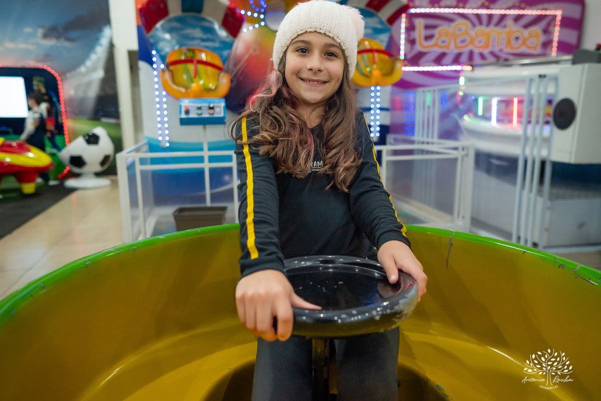 aniversário infantil - fotografia de aniversário - Maitê 6 anos - festa fundo do mar - fotógrafo infantil - decoração temática - festa de criança - fotografia profissional - Antonio Rocha Fotografias - irmãos e carinho - festa infantil - Pelotas