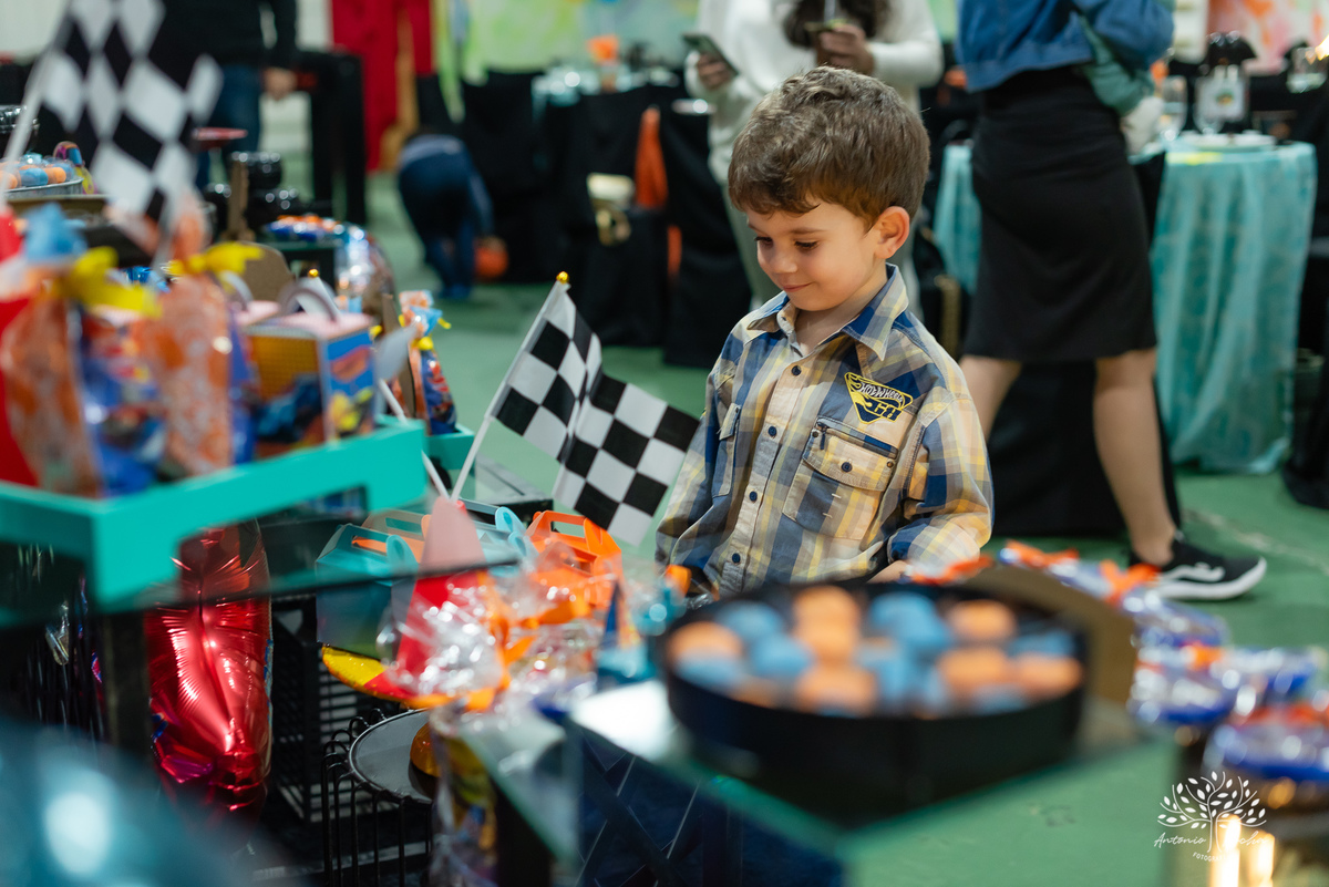aniversário infantil - fotografia de aniversário - fotógrafo de eventos - fotógrafo infantil - fotografia espontânea - alegria de criança - festa temática - diversão de criança - fotógrafo Antonio Rocha Fotografias - confiança e carinho - Pelotas
