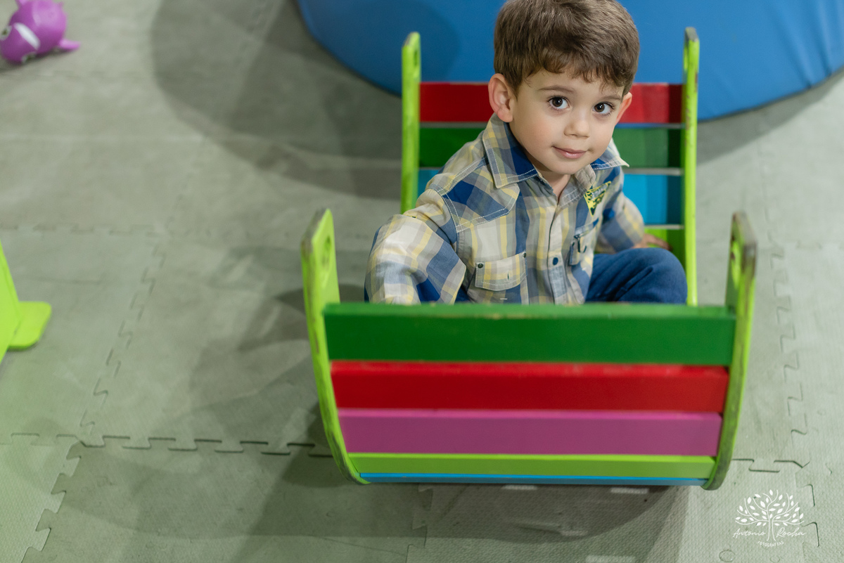 aniversário infantil - fotografia de aniversário - fotógrafo de eventos - fotógrafo infantil - fotografia espontânea - alegria de criança - festa temática - diversão de criança - fotógrafo Antonio Rocha Fotografias - confiança e carinho - Pelotas