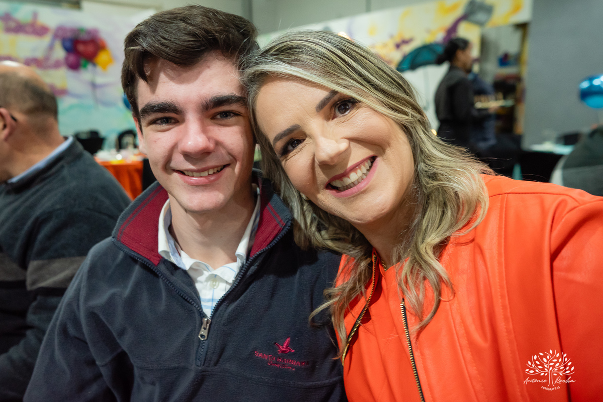 aniversário infantil - fotografia de aniversário - fotógrafo de eventos - fotógrafo infantil - fotografia espontânea - alegria de criança - festa temática - diversão de criança - fotógrafo Antonio Rocha Fotografias - confiança e carinho - Pelotas