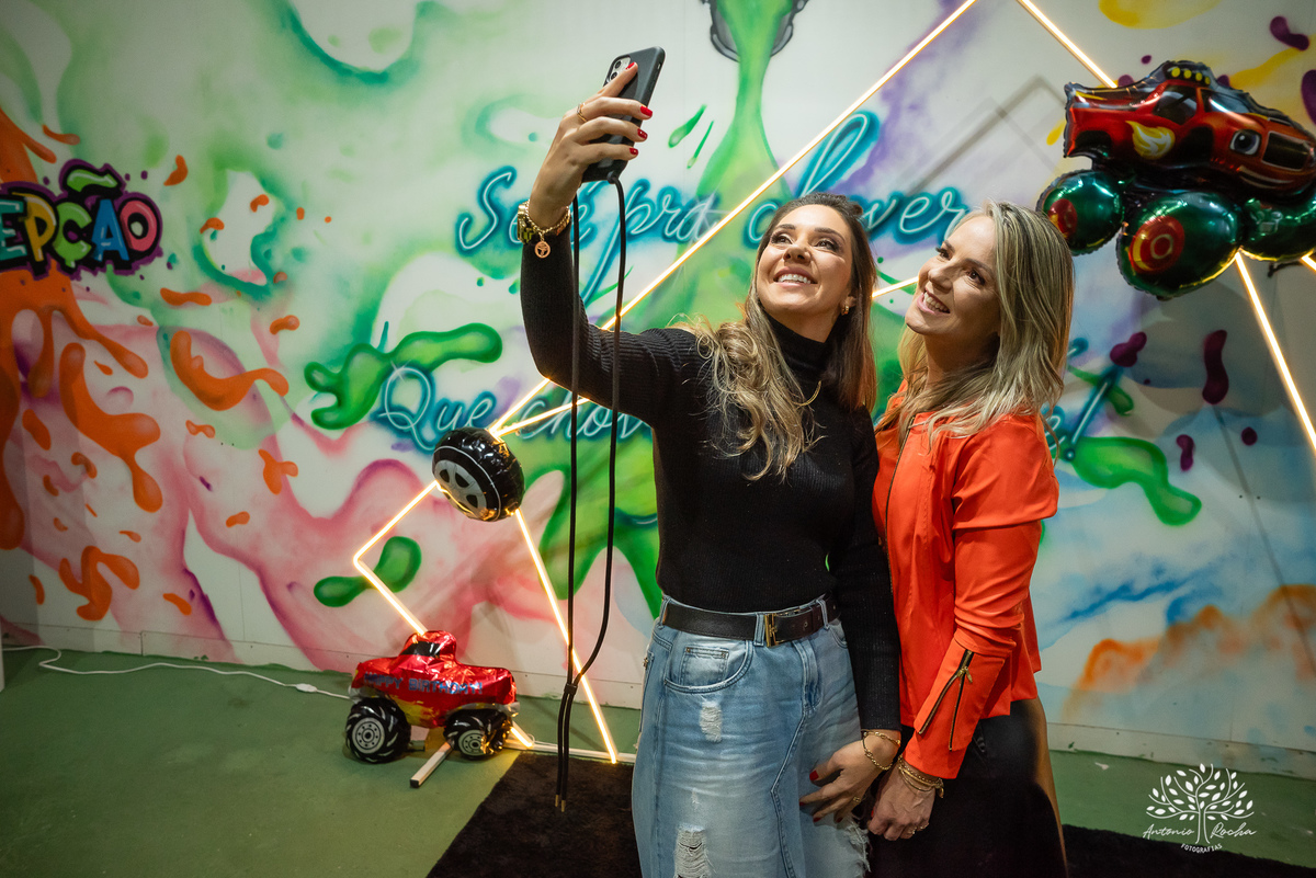 aniversário infantil - fotografia de aniversário - fotógrafo de eventos - fotógrafo infantil - fotografia espontânea - alegria de criança - festa temática - diversão de criança - fotógrafo Antonio Rocha Fotografias - confiança e carinho - Pelotas