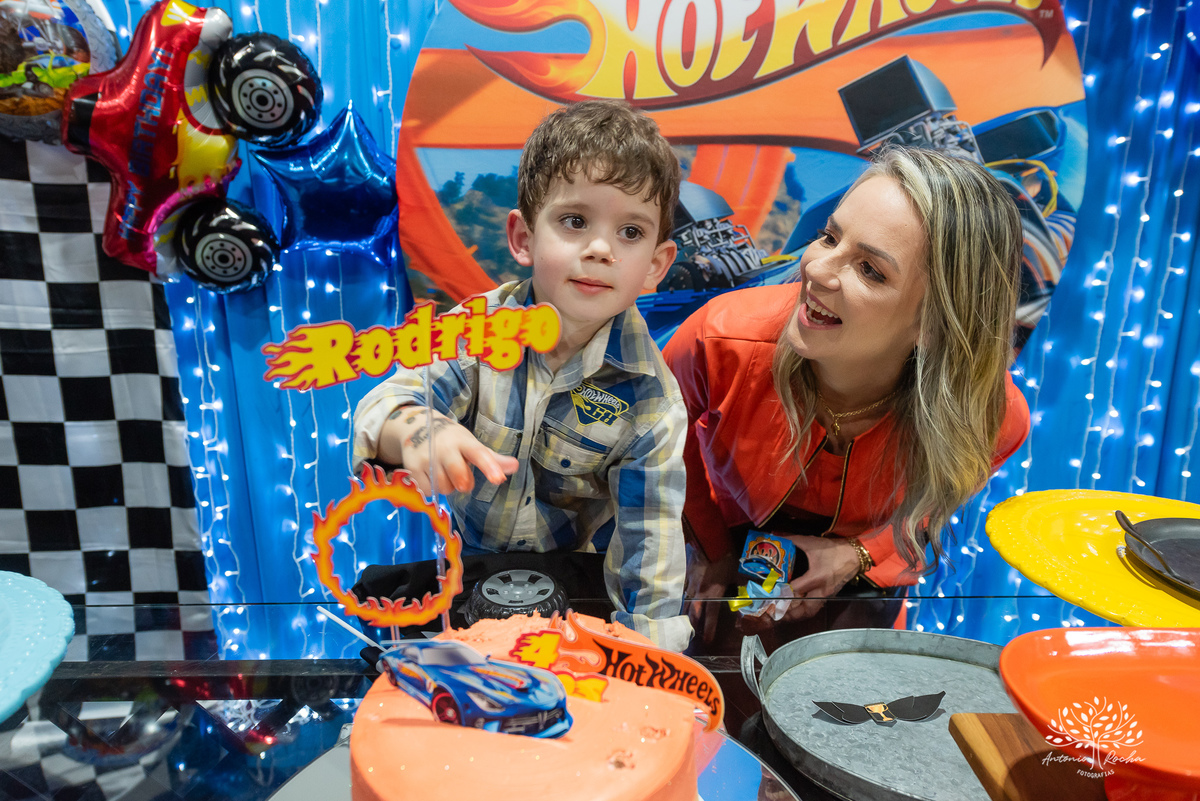 aniversário infantil - fotografia de aniversário - fotógrafo de eventos - fotógrafo infantil - fotografia espontânea - alegria de criança - festa temática - diversão de criança - fotógrafo Antonio Rocha Fotografias - confiança e carinho - Pelotas