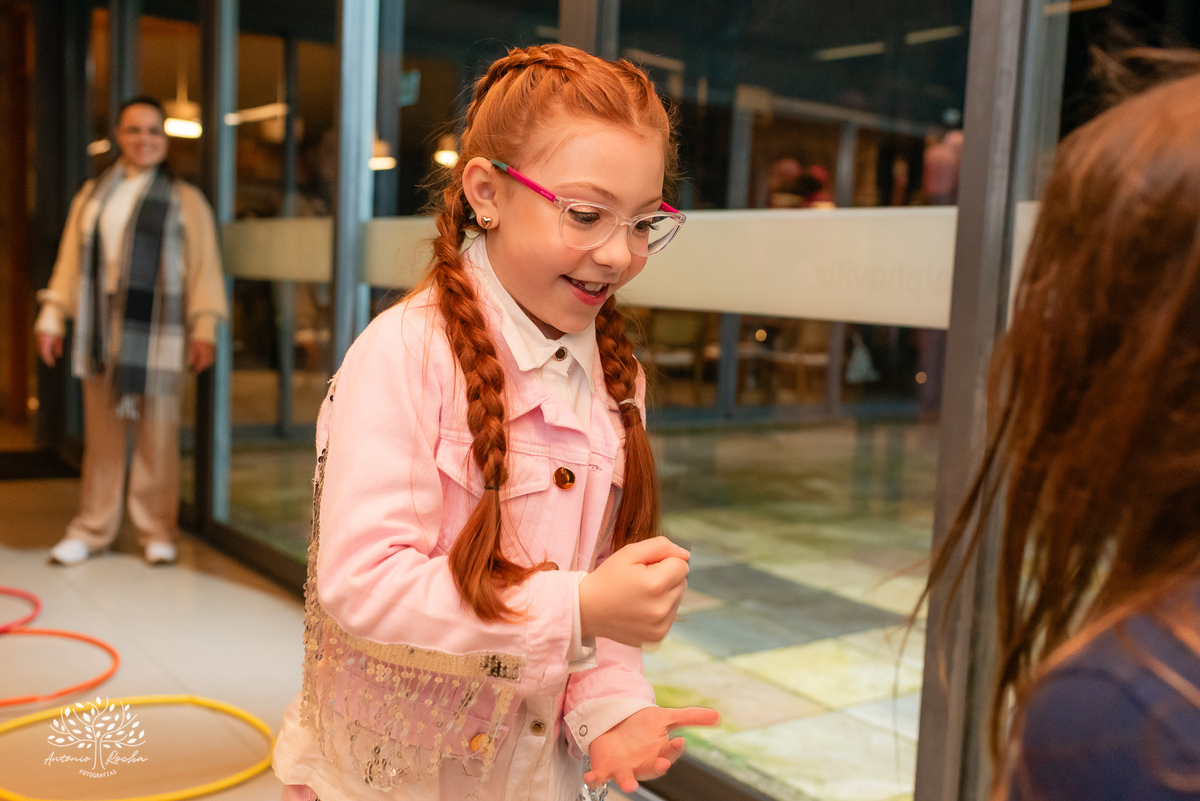 Laura - aniversário de 8 anos - festa temática - estilo Ana Castela - alegria - brincadeiras infantis - família - amigos - emoção - momentos especiais - fotografia de aniversário - Antonio Rocha Fotografias - Alphaville - Pelotas