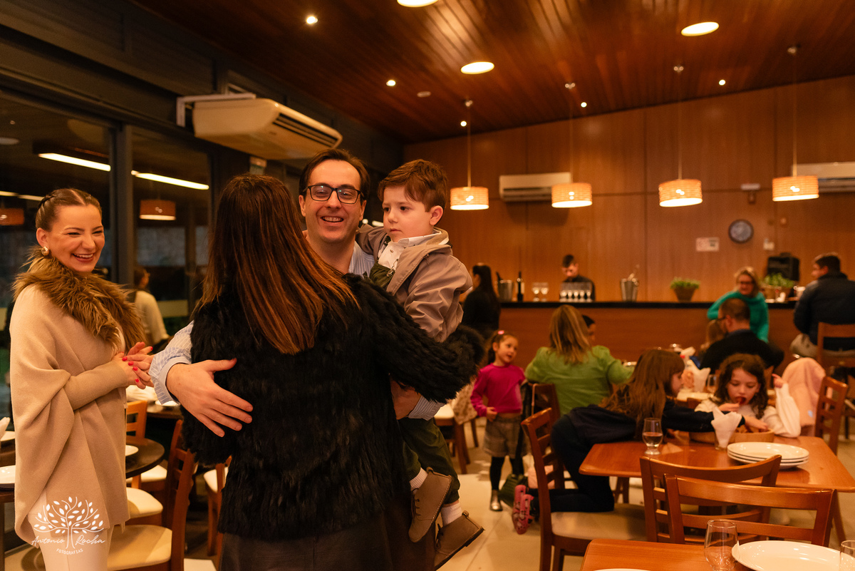 Laura - aniversário de 8 anos - festa temática - estilo Ana Castela - alegria - brincadeiras infantis - família - amigos - emoção - momentos especiais - fotografia de aniversário - Antonio Rocha Fotografias - Alphaville - Pelotas