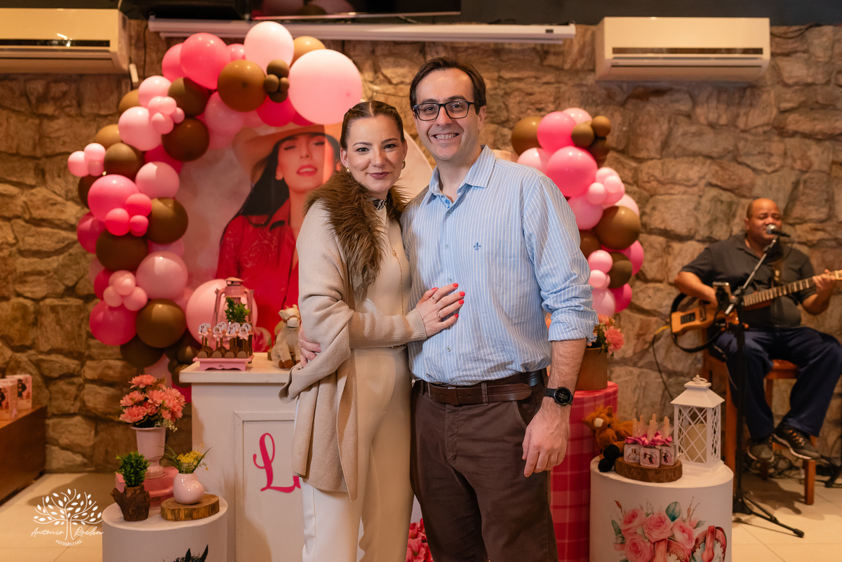 Laura - aniversário de 8 anos - festa temática - estilo Ana Castela - alegria - brincadeiras infantis - família - amigos - emoção - momentos especiais - fotografia de aniversário - Antonio Rocha Fotografias - Alphaville - Pelotas