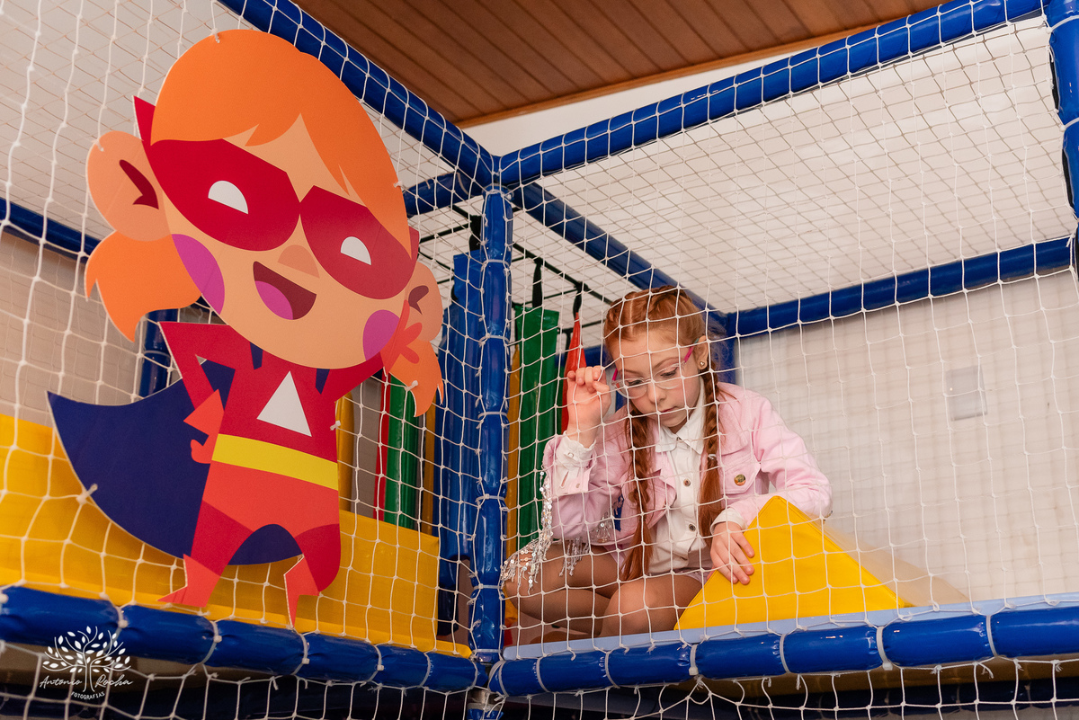 Laura - aniversário de 8 anos - festa temática - estilo Ana Castela - alegria - brincadeiras infantis - família - amigos - emoção - momentos especiais - fotografia de aniversário - Antonio Rocha Fotografias - Alphaville - Pelotas