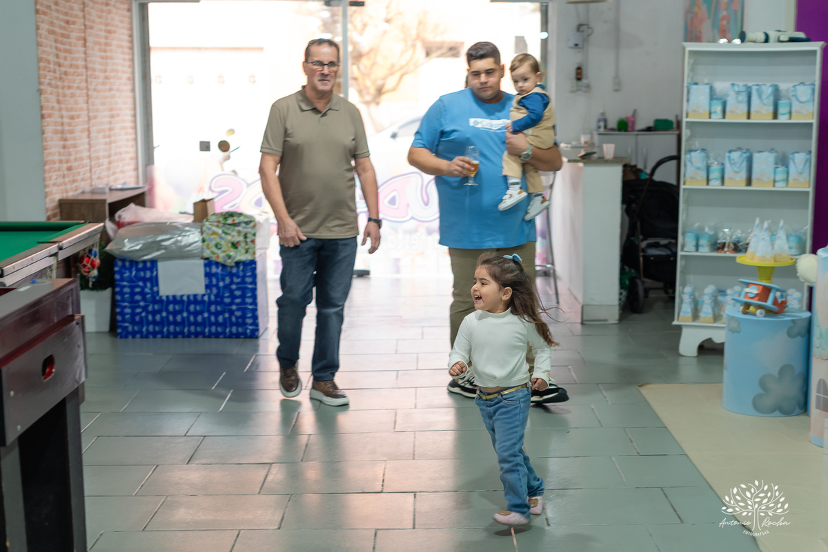 primeiro aninho - fotografia infantil - festa de aniversário - registros especiais - memórias em família - ensaio de gestação - celebração infantil - Antonio Rocha Fotografias - momentos únicos - aniversário Santiago - Pelotas