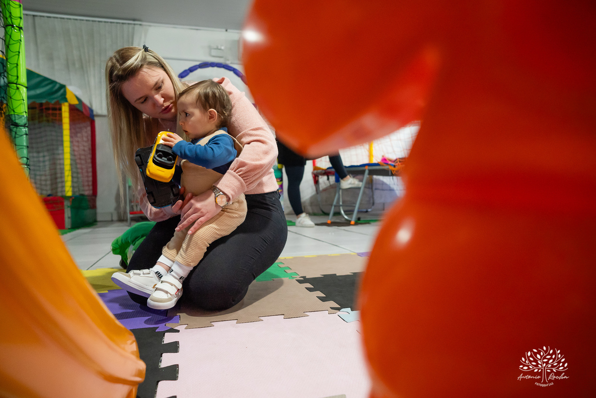 primeiro aninho - fotografia infantil - festa de aniversário - registros especiais - memórias em família - ensaio de gestação - celebração infantil - Antonio Rocha Fotografias - momentos únicos - aniversário Santiago - Pelotas
