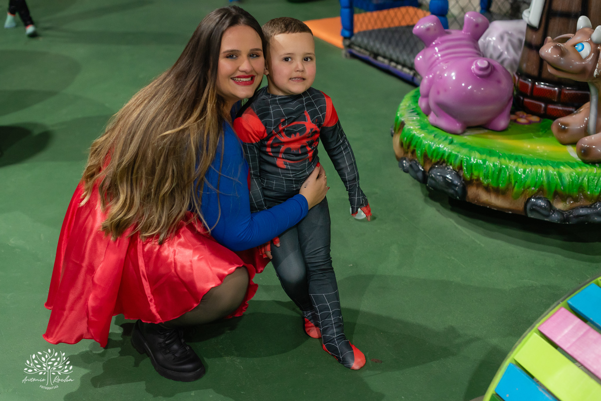 aniversário infantil - fotógrafo de família - fotografia de crianças - festa temática - super-heróis - registros fotográficos - fotógrafo de eventos - celebração em família – Pelotas - fotografia de aniversário - Antonio Rocha Fotografias