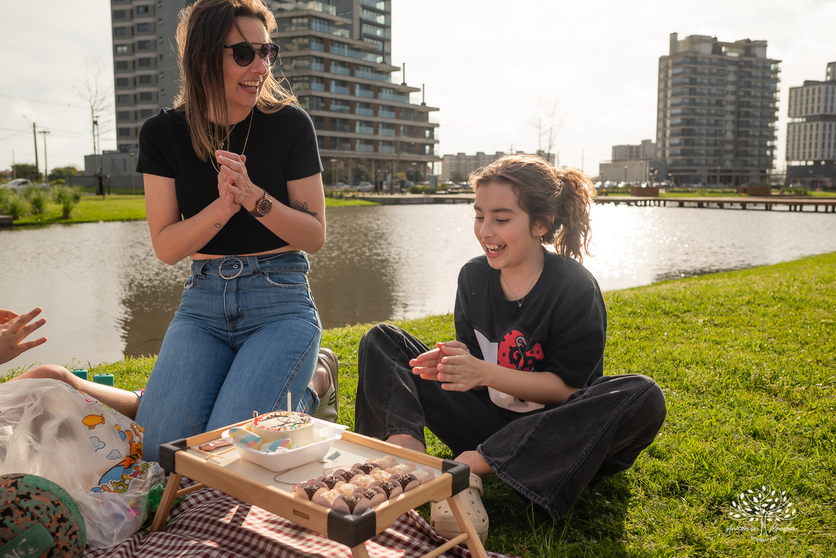 aniversário infantil - piquenique - fotografia de aniversário - diversão ao ar livre - comemoração infantil - ensaio de aniversário - fotos de piquenique - parque - celebração infantil - Antonio Rocha Fotografias - Pelotas