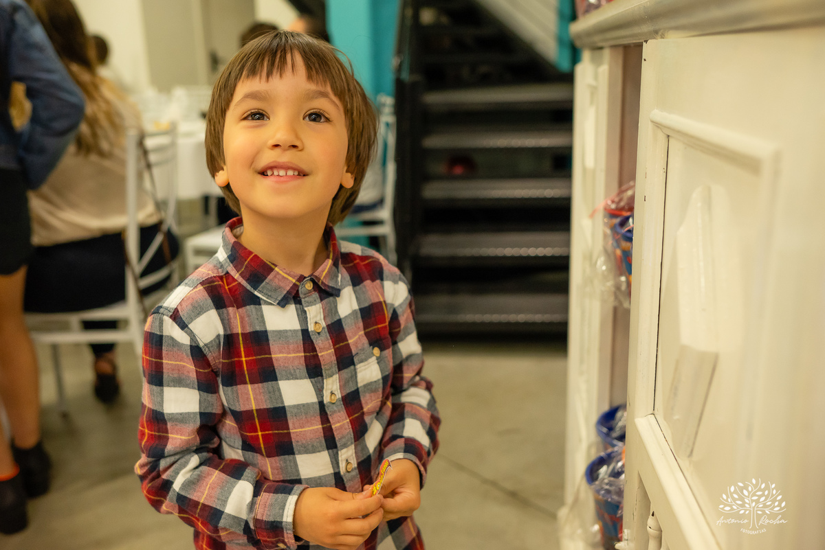 aniversário infantil - fotografia infantil - Hot Wheels - fotógrafo de eventos - Antonio Rocha Fotografias - fotos de aniversário - decoração temática - diversão com animador - Roxito - Inácio - fotografia profissional - Pelotas - Tirolesa - Chuva de Neve