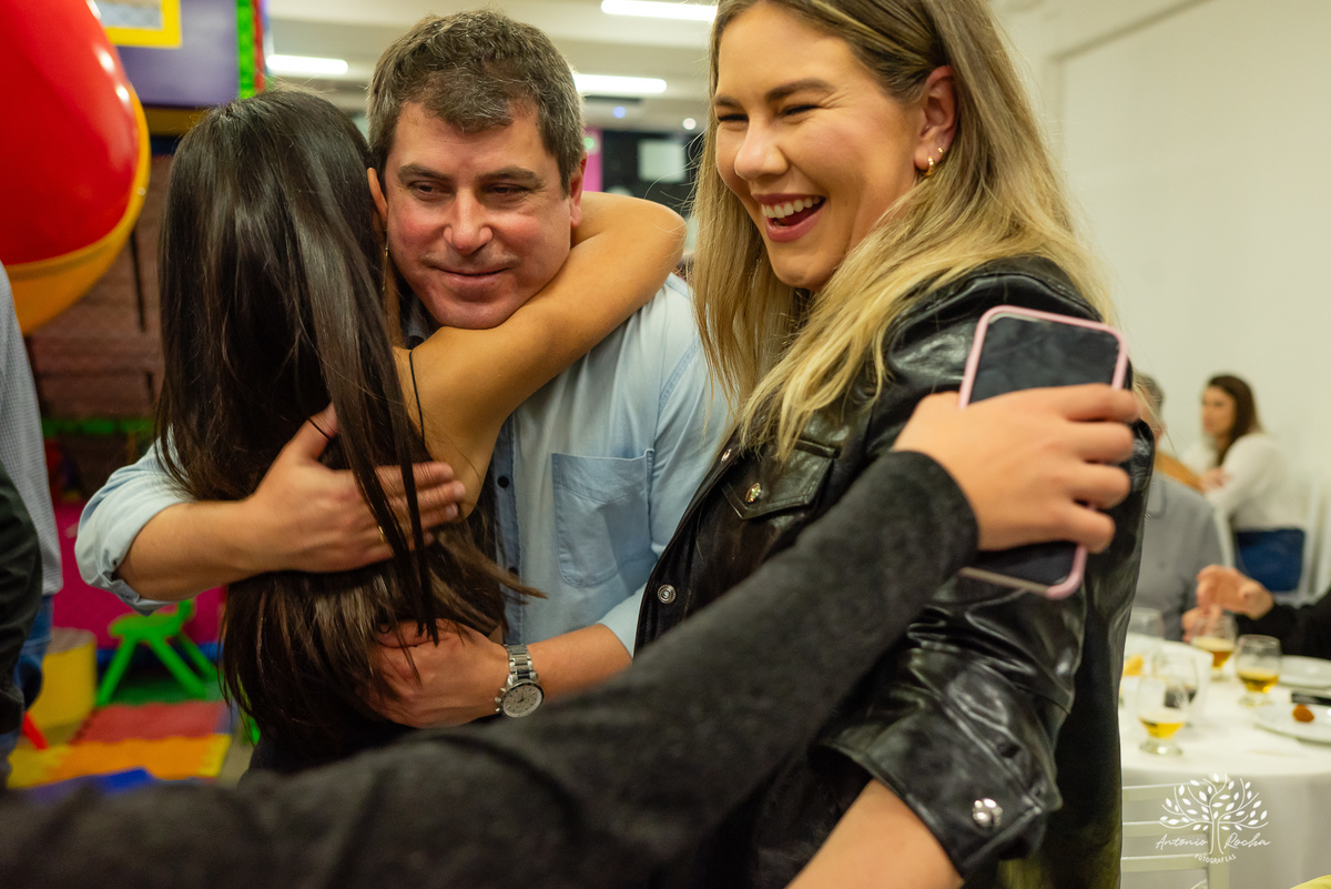 aniversário infantil - fotografia infantil - Hot Wheels - fotógrafo de eventos - Antonio Rocha Fotografias - fotos de aniversário - decoração temática - diversão com animador - Roxito - Inácio - fotografia profissional - Pelotas - Tirolesa - Chuva de Neve