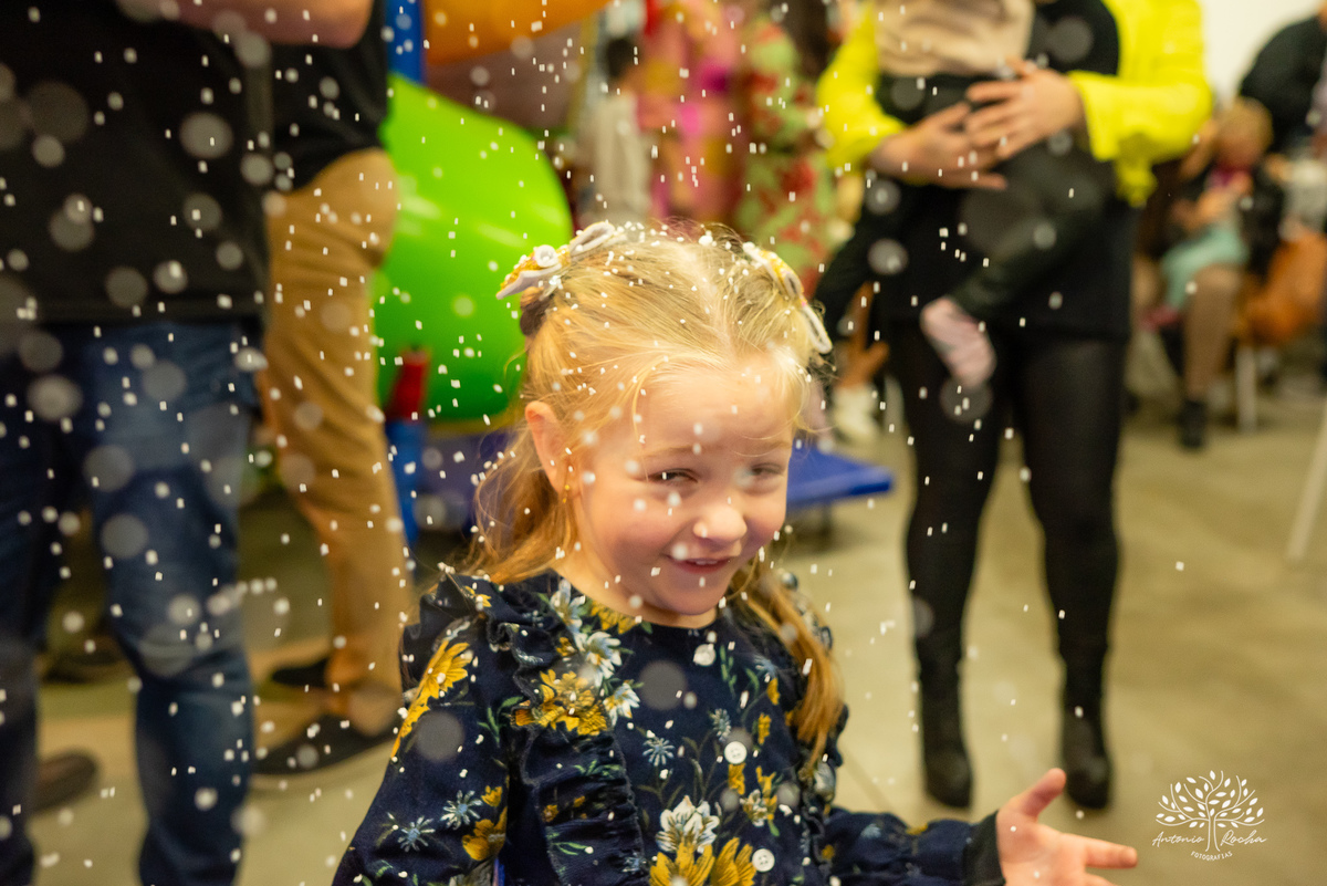 aniversário infantil - fotografia infantil - Hot Wheels - fotógrafo de eventos - Antonio Rocha Fotografias - fotos de aniversário - decoração temática - diversão com animador - Roxito - Inácio - fotografia profissional - Pelotas - Tirolesa - Chuva de Neve