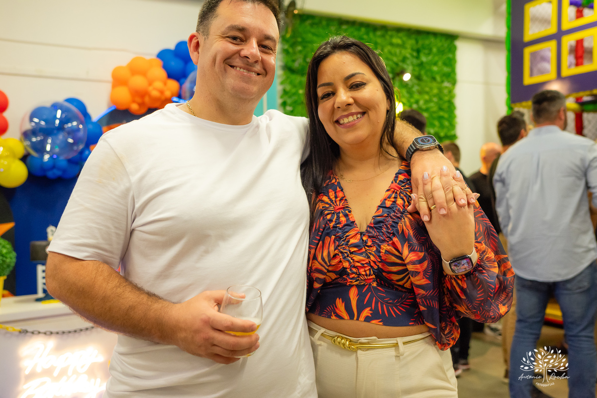 aniversário infantil - fotografia infantil - Hot Wheels - fotógrafo de eventos - Antonio Rocha Fotografias - fotos de aniversário - decoração temática - diversão com animador - Roxito - Inácio - fotografia profissional - Pelotas - Tirolesa - Chuva de Neve