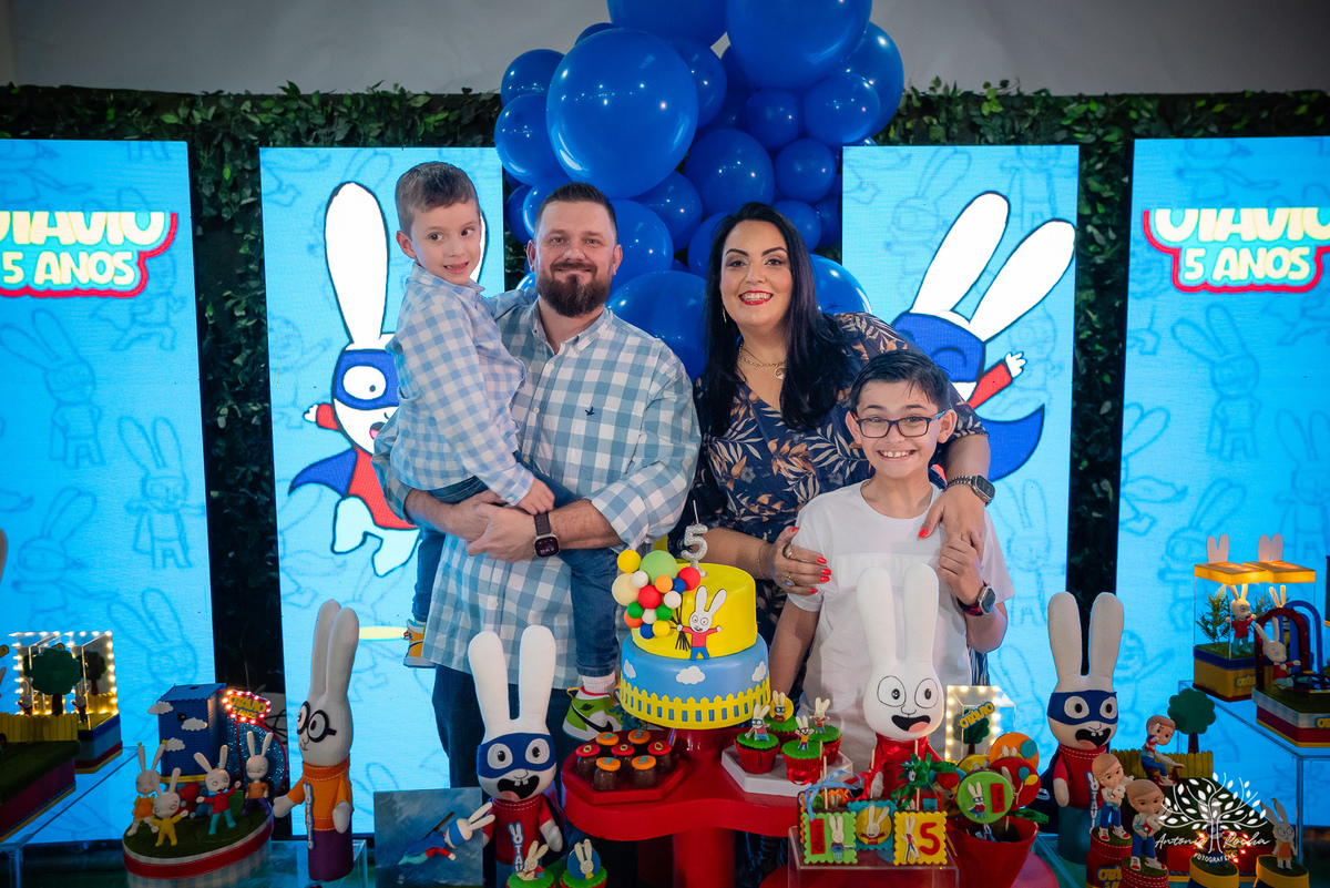 
festa infantil - 5 anos - aniversário do Otávio - decoração personalizada - Super Simon -  painel de LED - fotografia de eventos - lembrancinhas - Tio Tatá - Antonio Rocha Fotografias -  playground - drinks kids - pelotas - Cliff Kids