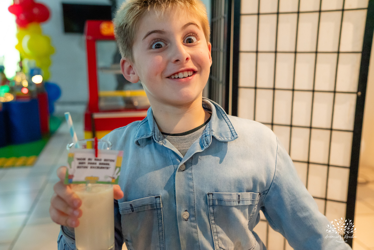 
festa infantil - 5 anos - aniversário do Otávio - decoração personalizada - Super Simon -  painel de LED - fotografia de eventos - lembrancinhas - Tio Tatá - Antonio Rocha Fotografias -  playground - drinks kids - pelotas - Cliff Kids